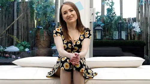 CastingCouch-HD – Sweet Girl With A Nasty Side – Lizzie Love