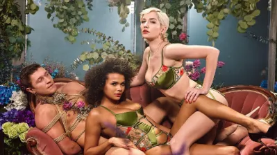 Deeper – Wallflower – Alina Ali, Skye Blue, Oliver Flynn